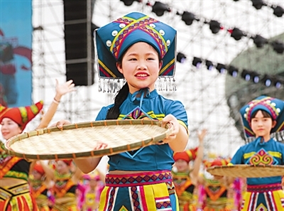 流動的秀美“壯錦”